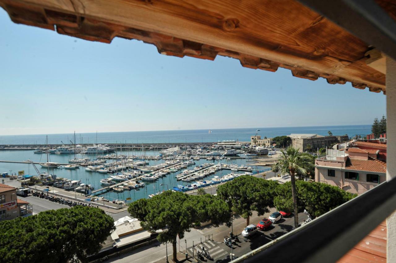 Maison Du Port Vieux Lejlighed Sanremo Eksteriør billede